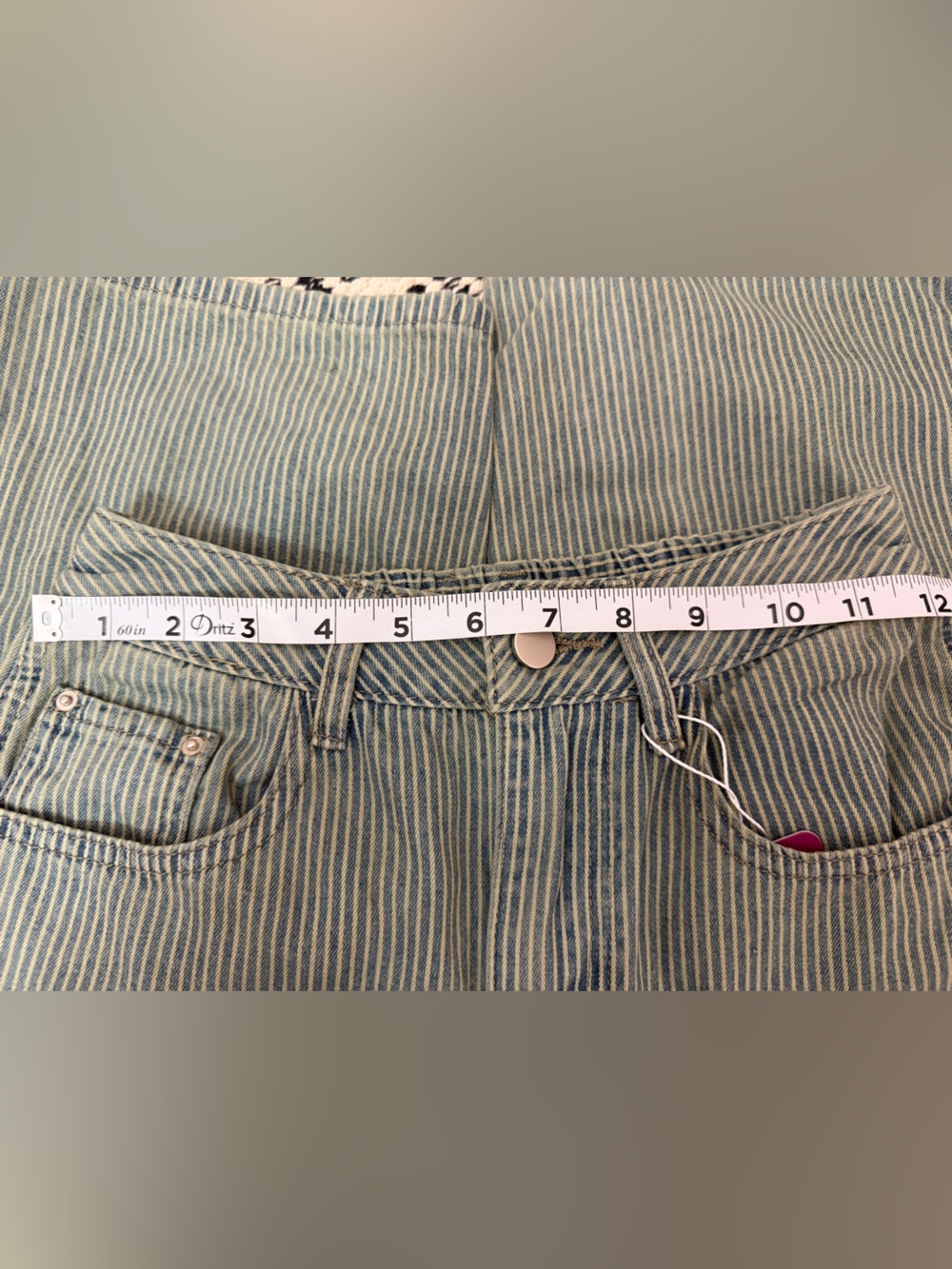 Dark Stripe Barrel Jeans
Size XS
NWT - Picture 4 of 9